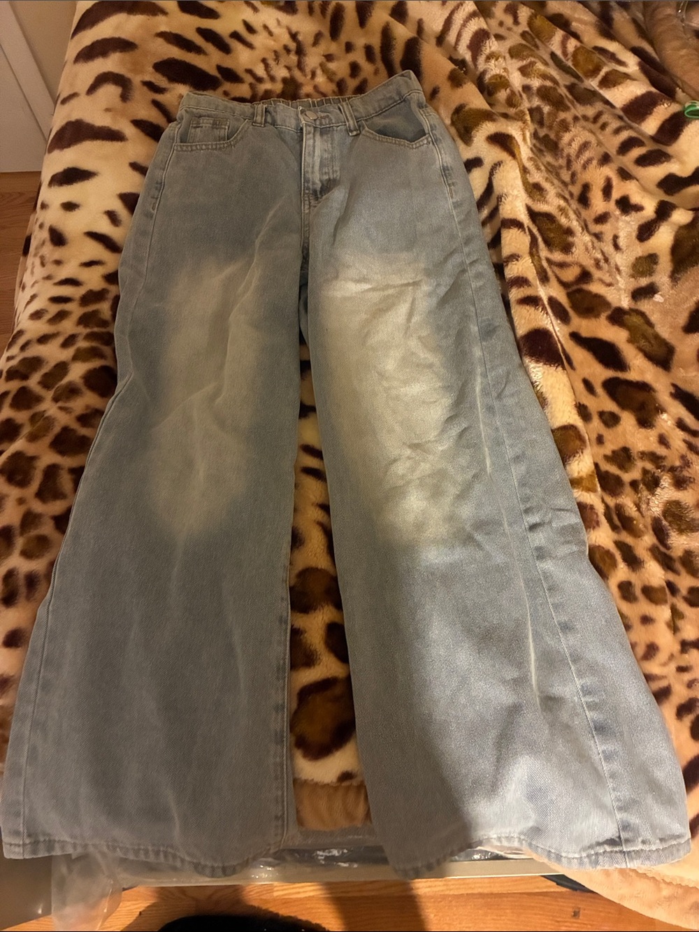 SHEIN Light Blue Wide Leg Women’s Jeans